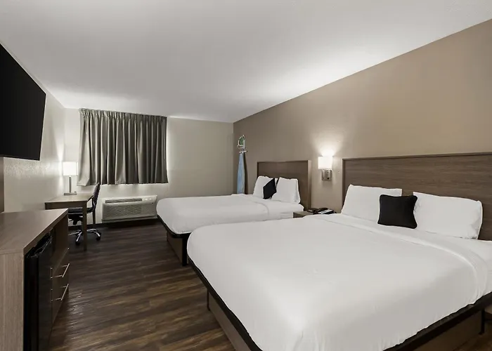 Red Lion & Hotel 2*