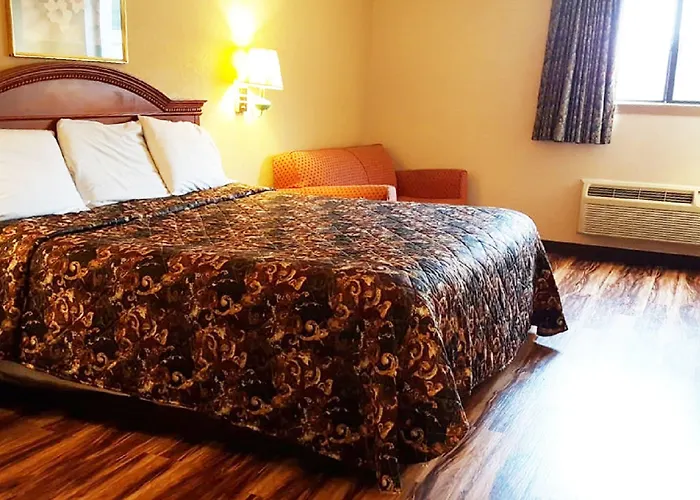 Red Lion & Hotel 2*