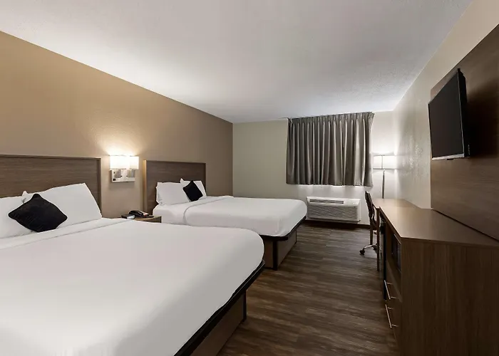 Hotel Red Lion & 2*