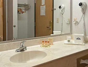 Hotel Red Lion &