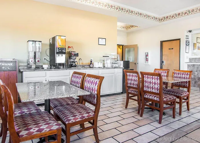 Red Lion & Hotel Caseyville