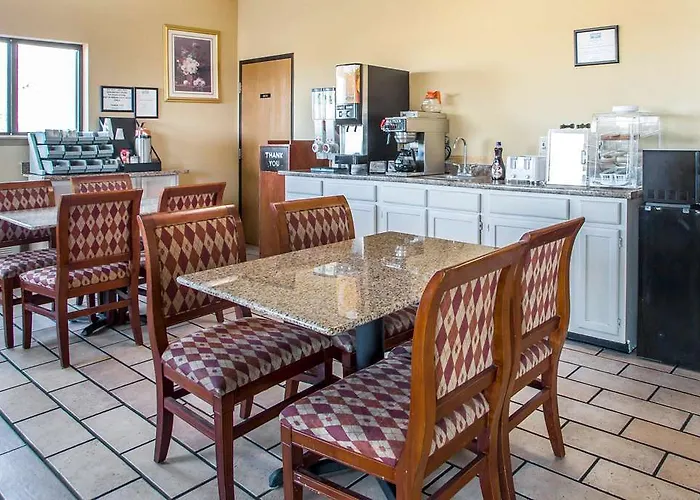 Red Lion & Hotel Caseyville